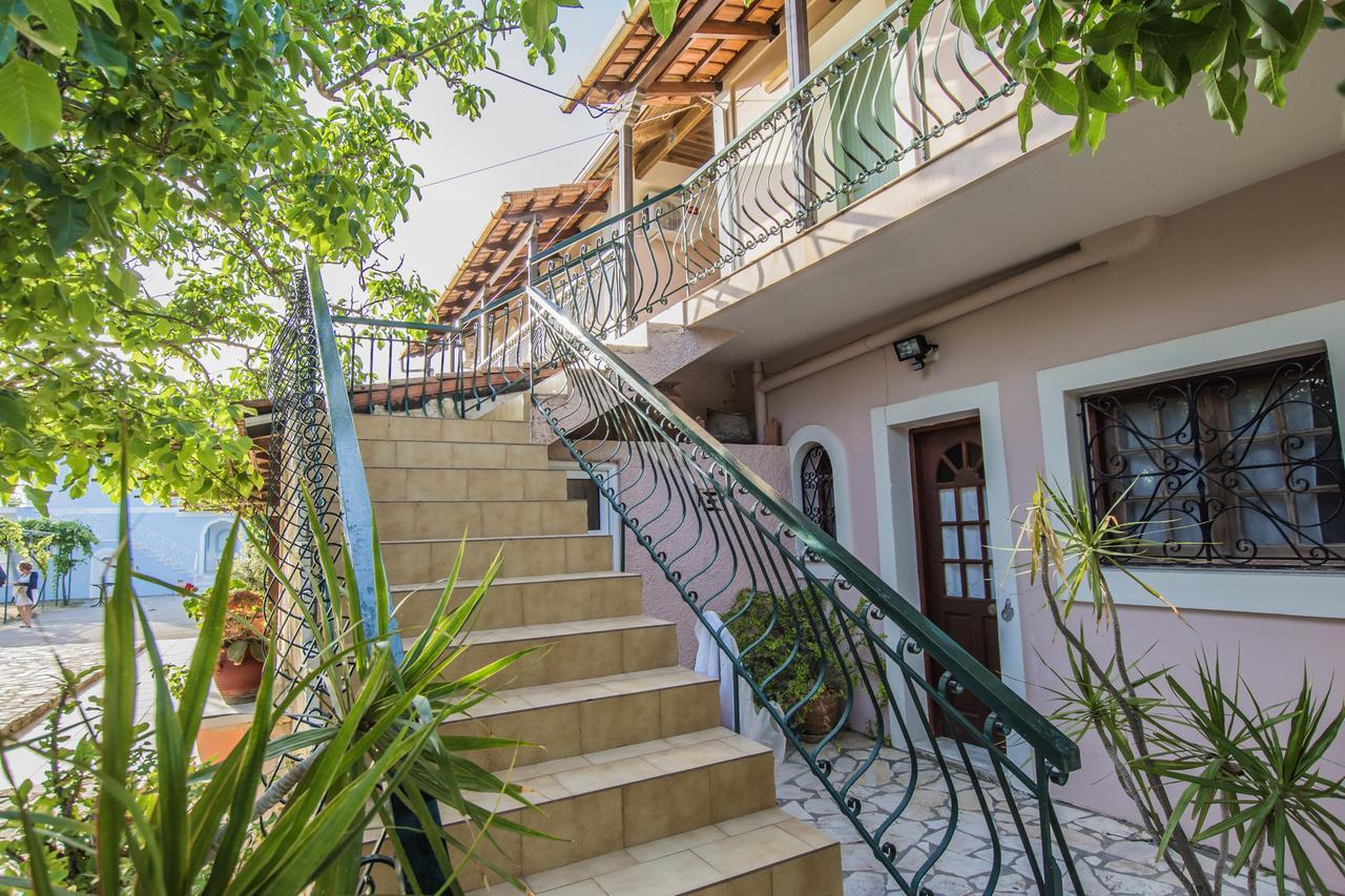 Porto Giardino Apartments Kypseli エクステリア 写真